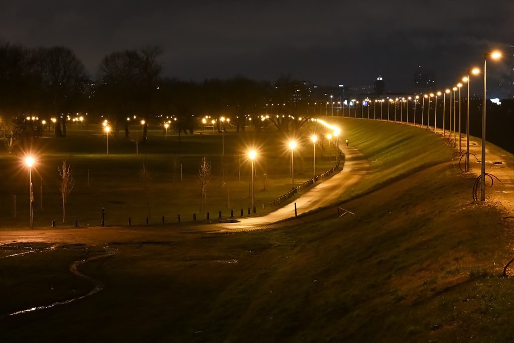 Foto projekt 365 01-03-2026 Savski napis u noći Super Mjeseca