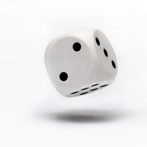 High Key tehnika fotografiranja kockice u studiju