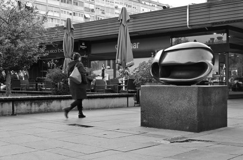 Meštrovićev trg, Novi Zagreb, Zapruđe, prije obnove 2026. godine