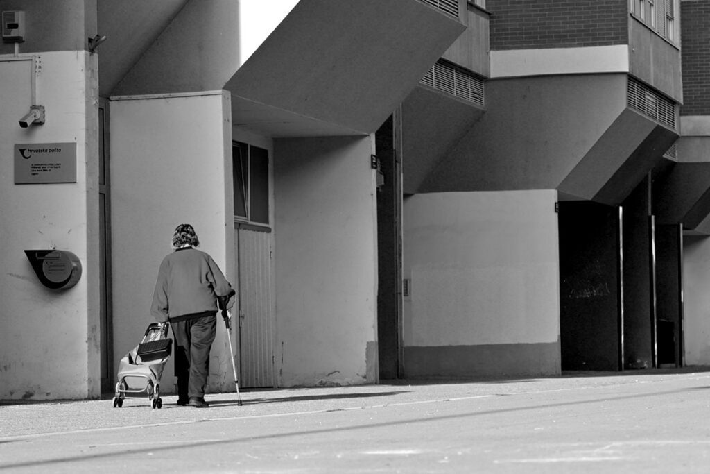 Kontrast na kraju dana