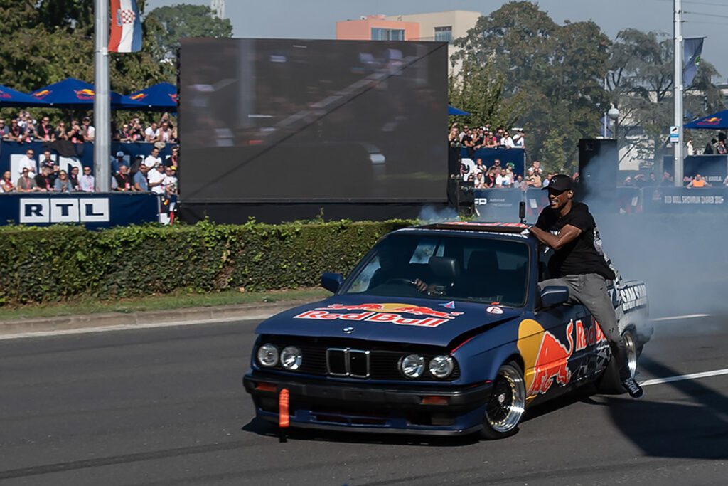 Brzina, buka i dim na Red Bull Showrun Zagreb