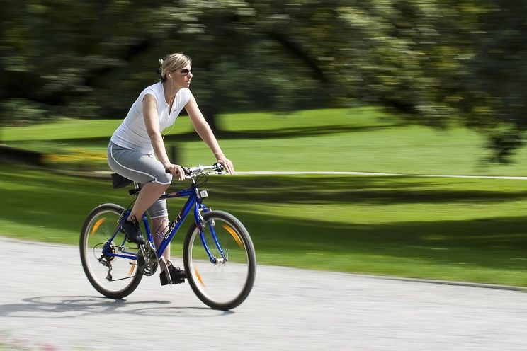 Fotonauk zamrzavanje ili zamućivanje pokreta